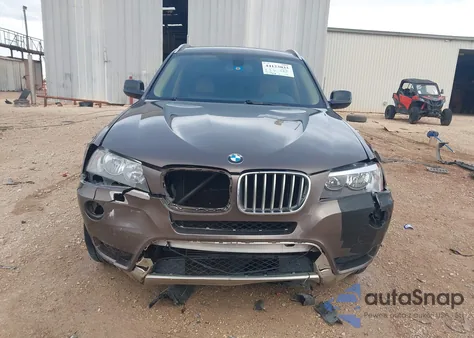 2014 BMW X3 xDrive28I z USA, uszkodzony, nr VIN 5UXWX9C59E0D26535